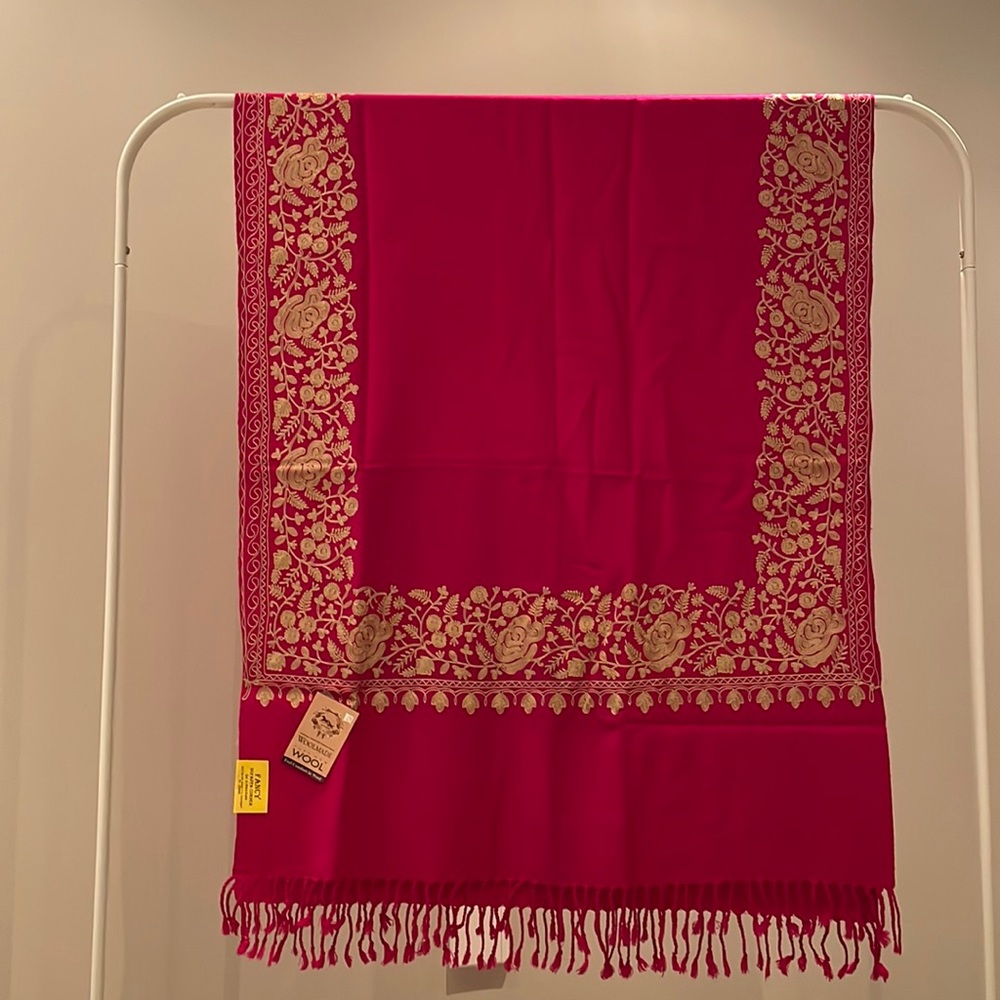 Wool made large wool shawl from India. BNWT. Fuchsia with gold embroidery